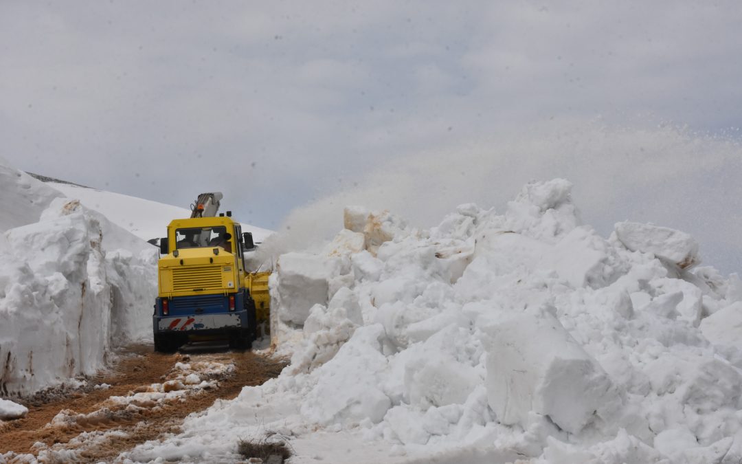 Nemrut Krater Gölü Yolu Karla Mücadele İle Açılıyor