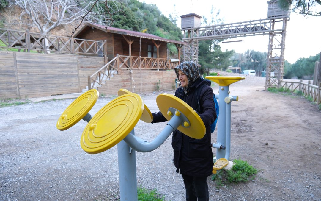 Balçova Terapi Ormanı İzmir’de Doğaseverleri Çekiyor.