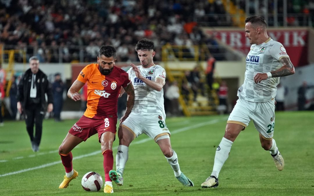 Alanyaspor ile Galatasaray golsüz berabere kaldı