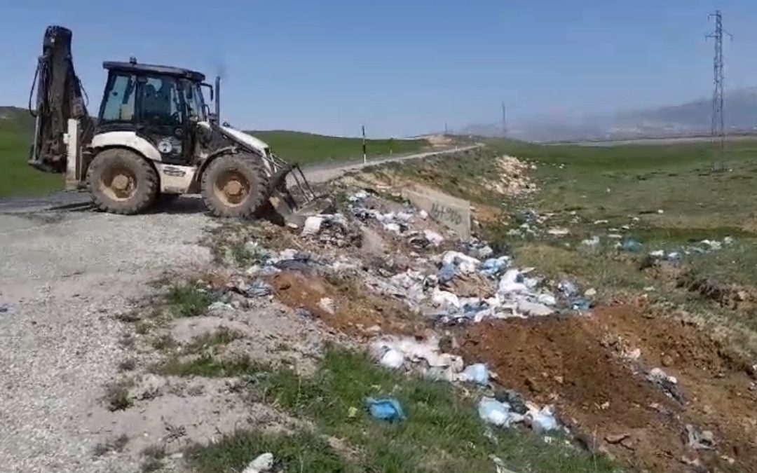 Yüksekova Özel İdaresi Kıyı Temizliği İçin Seferber Oldu