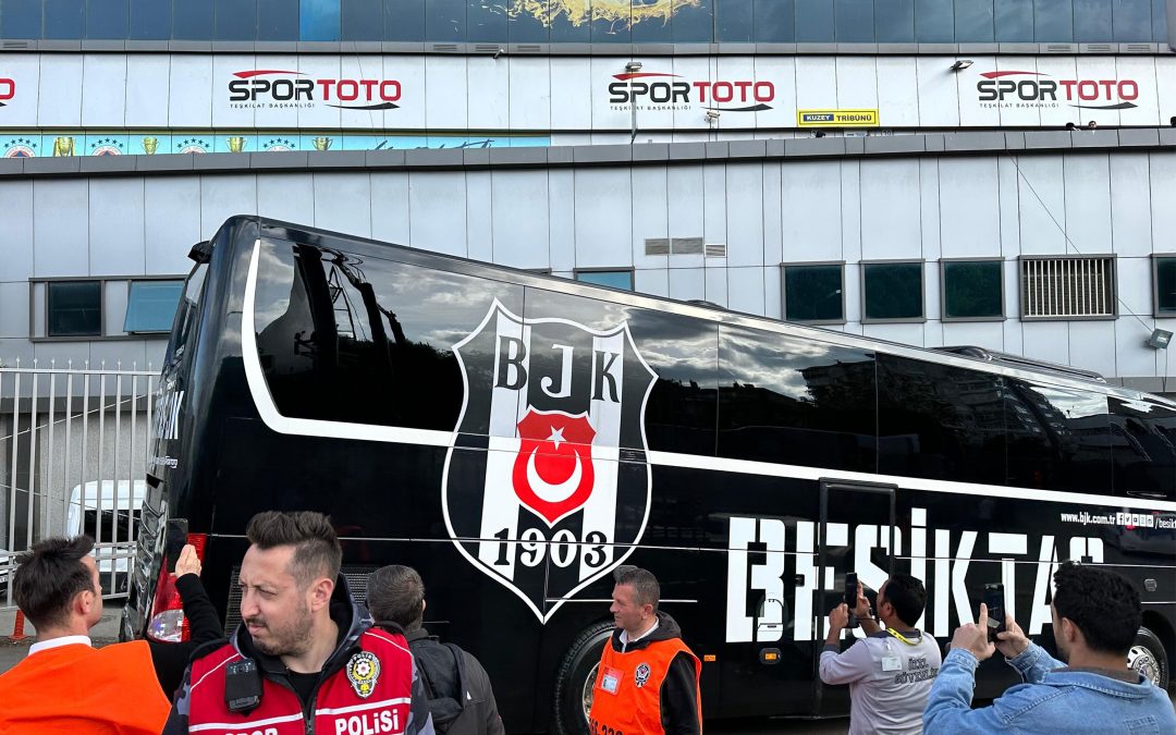 Beşiktaş Kafilesi Kadıköy’e Geldi