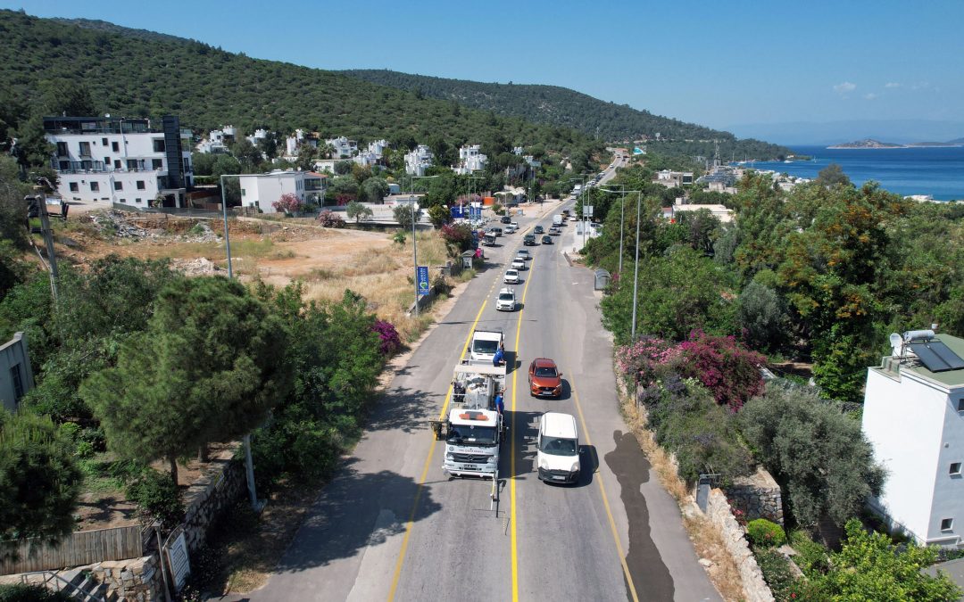 Bodrum’da Yol Çizgi Çalışmaları Devam Ediyor