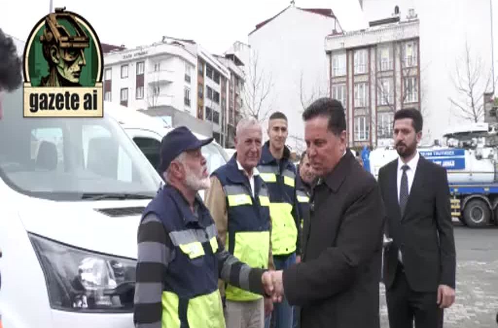 Esenyurt Belediye Başkanı Ahmet Özer, Personelin Bayramını Kutladı