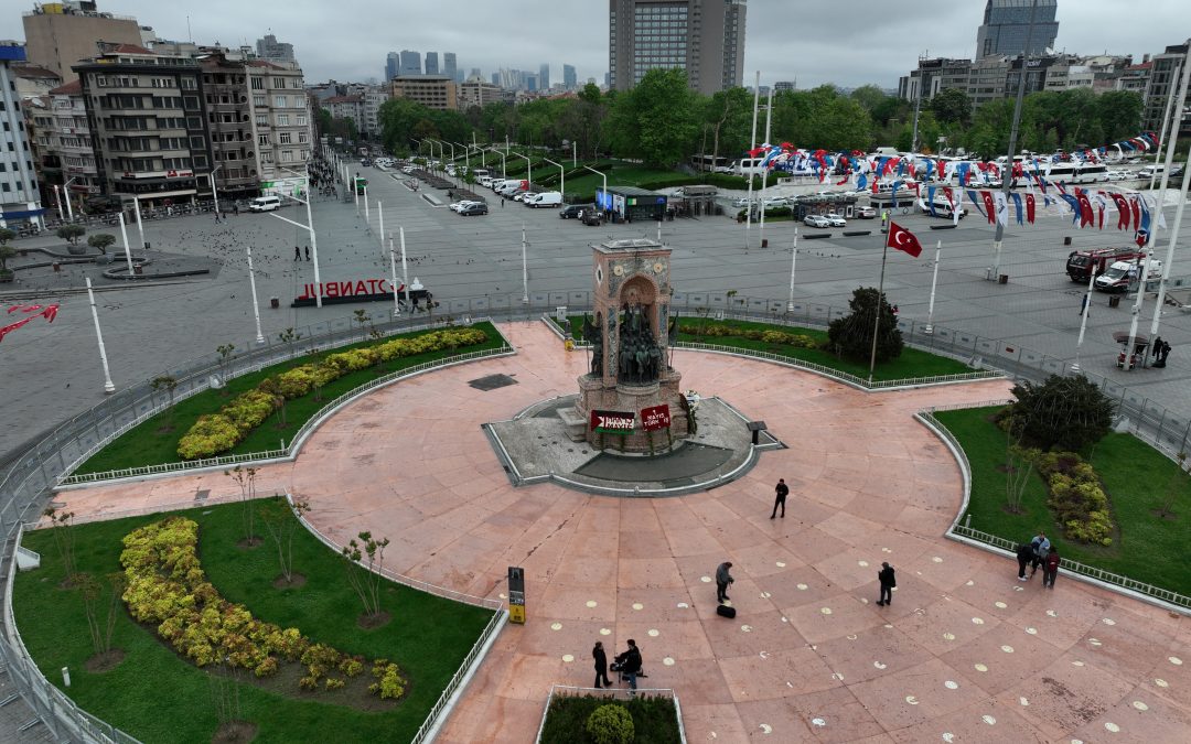 Taksim Meydanı 1 Mayıs Kısıtlamaları Sonrası Boş Kaldı