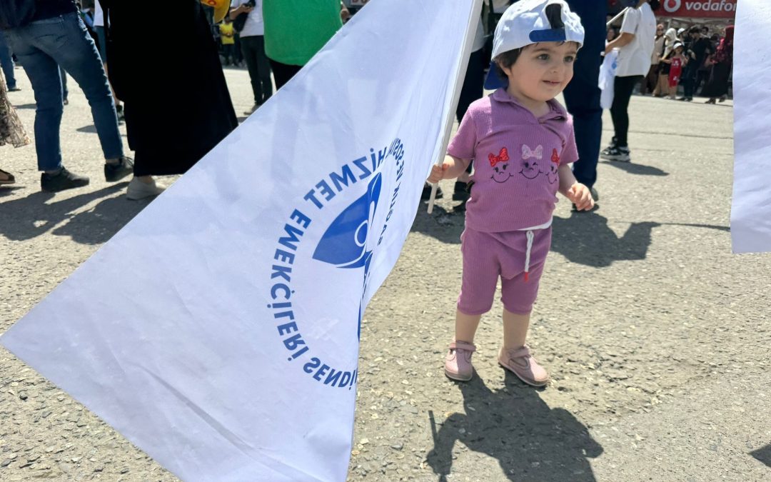 1 Mayıs Emek ve Dayanışma Günü İşçiler ve Sendikalar Tarafından Kutlandı