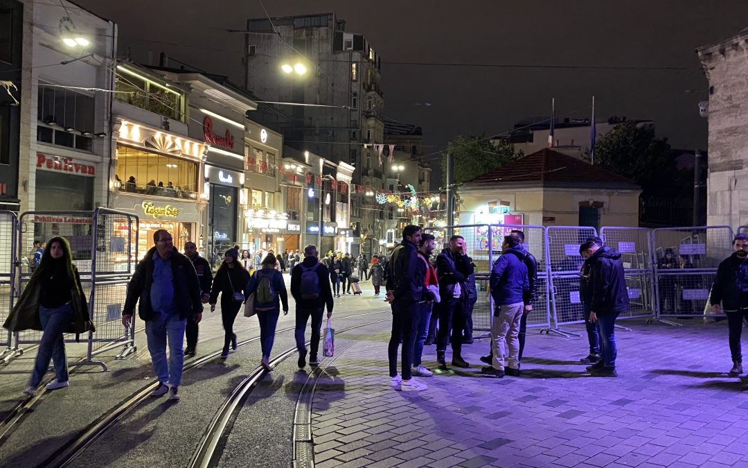 Taksim ve İstiklal Caddesi’nde Kısıtlamalar Kaldırıldı