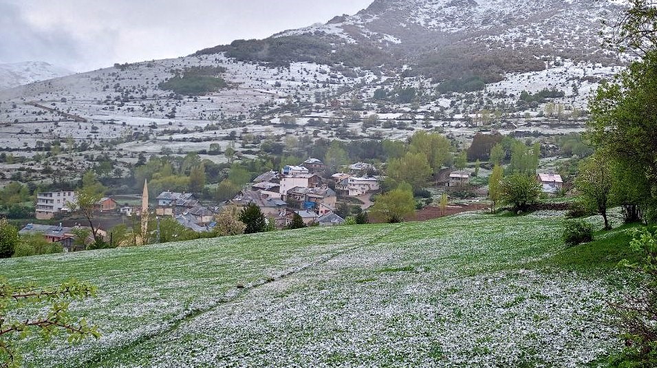 Bayburt’ta Mayıs Ayında Kar Yağışı Etkili Oldu