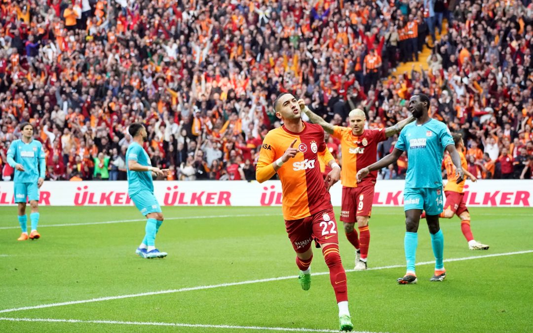 Galatasaray 2-0 Sivasspor: Trendyol Süper Lig Maçında Galatasaray Üstünlüğüyle İlk Yarıyı Tamamladı