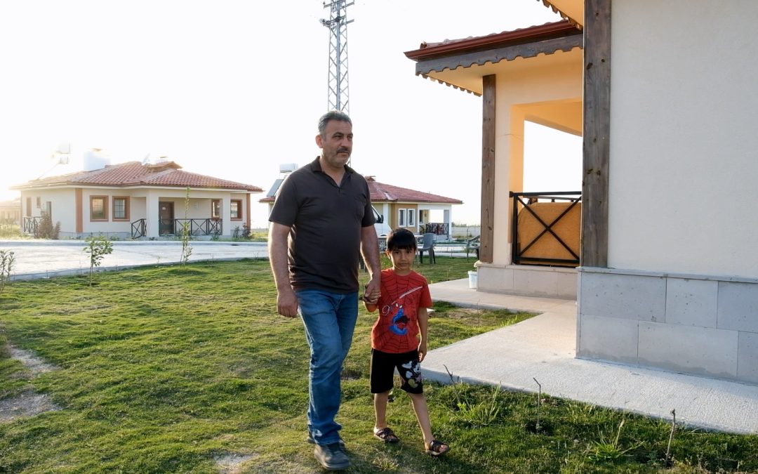 Hatay’da Depremzede Aile Yeni Evlerine Kavuştu