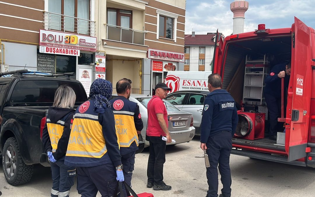 Kiracısını öldü sandı, ev sahibi polisle eve girdi ve şok oldu